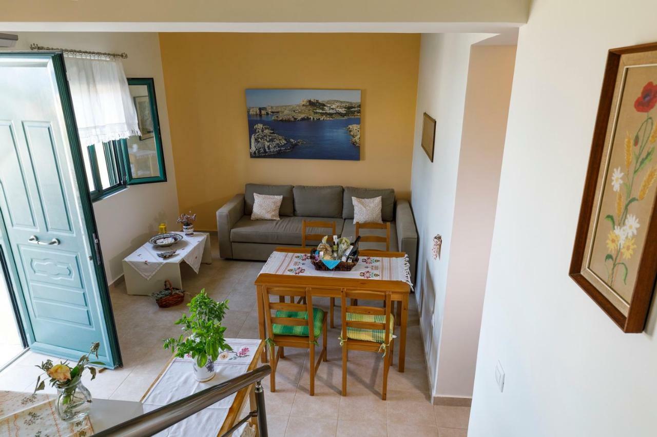 Willa House Almyra Lakhania Zewnętrze zdjęcie